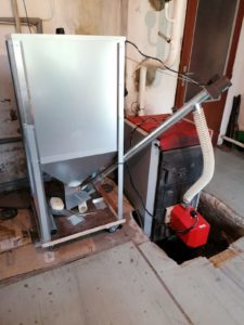 Prestavba kotla na pelety Viadrus U26